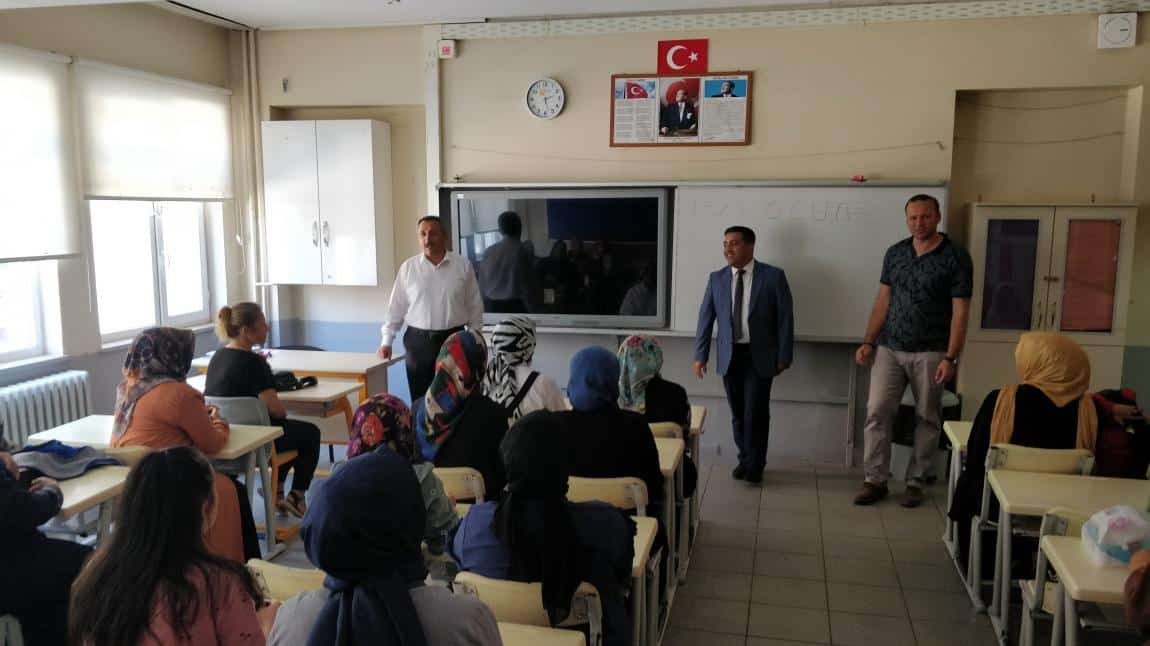 Çorlu İlçe Milli Eğitim Müdürü Sayın Hüseyin Erdoğan'ın Okulumuzu Ziyareti